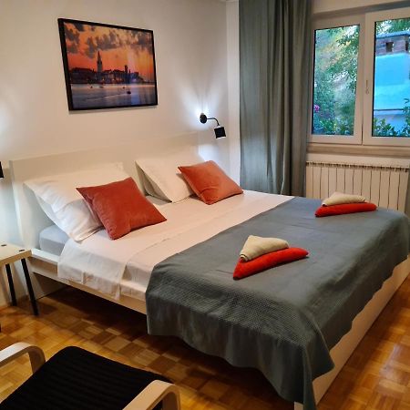 Villa Rosa With Yard And Children'S Playground Tar-Vabriga Екстериор снимка